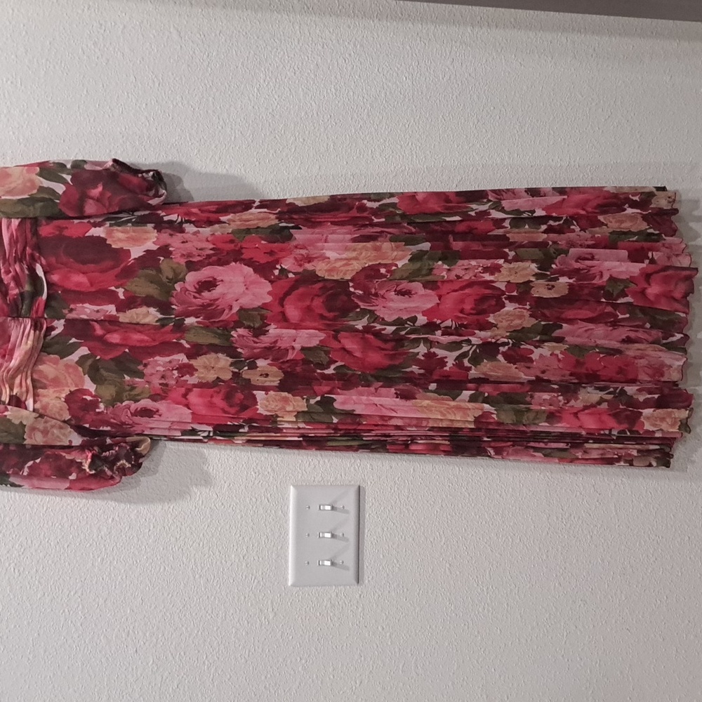 XSCAPE Floral Pleated Off-The-Shoulder Gown - Picture 7 of 10